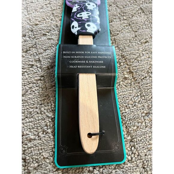 Disney The Nightmare Before Christmas Spatula Set NEW - Picture 2 of 6